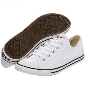 Chuck Taylor all star dainty ox converse size 8.5
